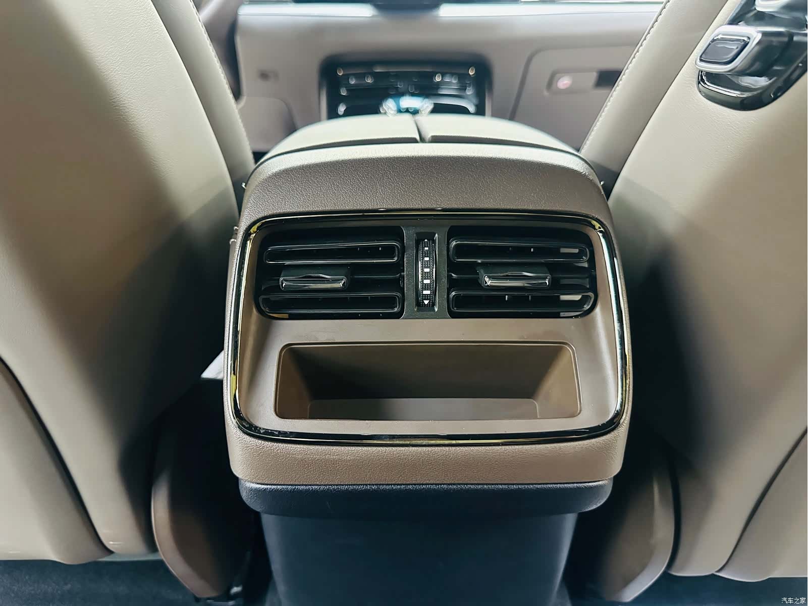BYD Han, 2023 17