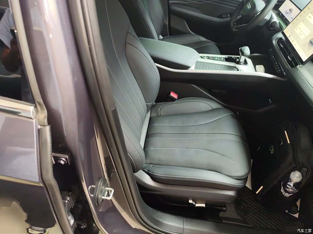 Geely Preface, 2024 20