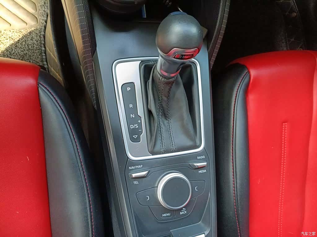 Audi Q2L, 2020 14
