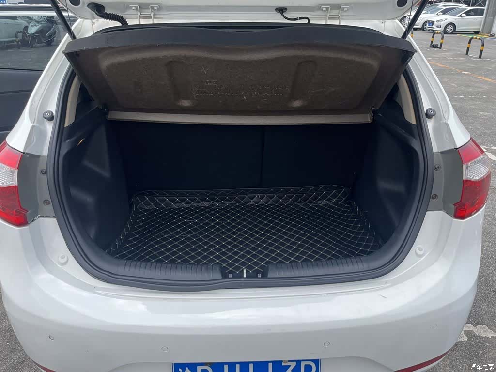 Kia K2, 2012 14