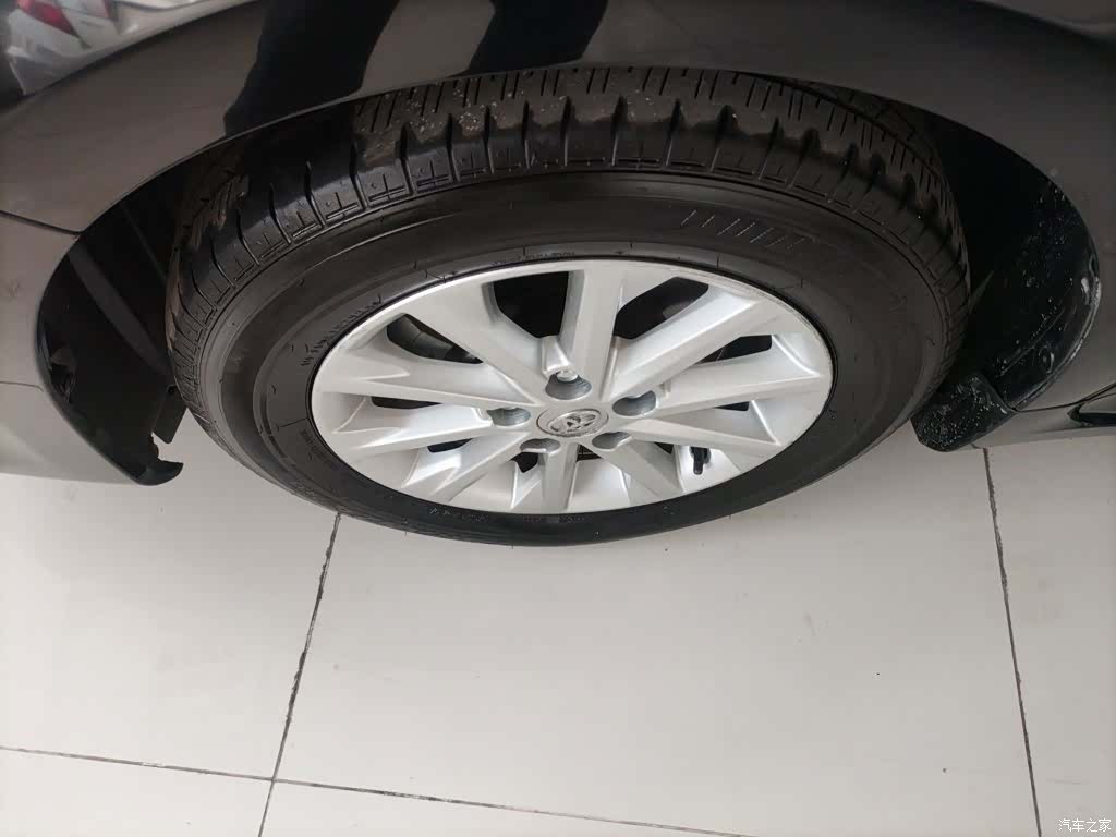 Toyota Camry, 2017 25