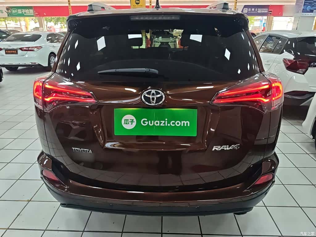 Toyota RAV4, 2017 4