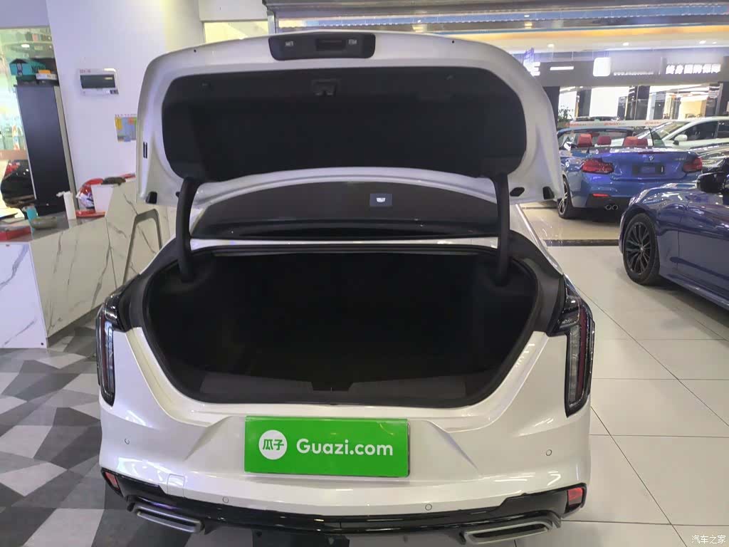 Cadillac CT4, 2023 19