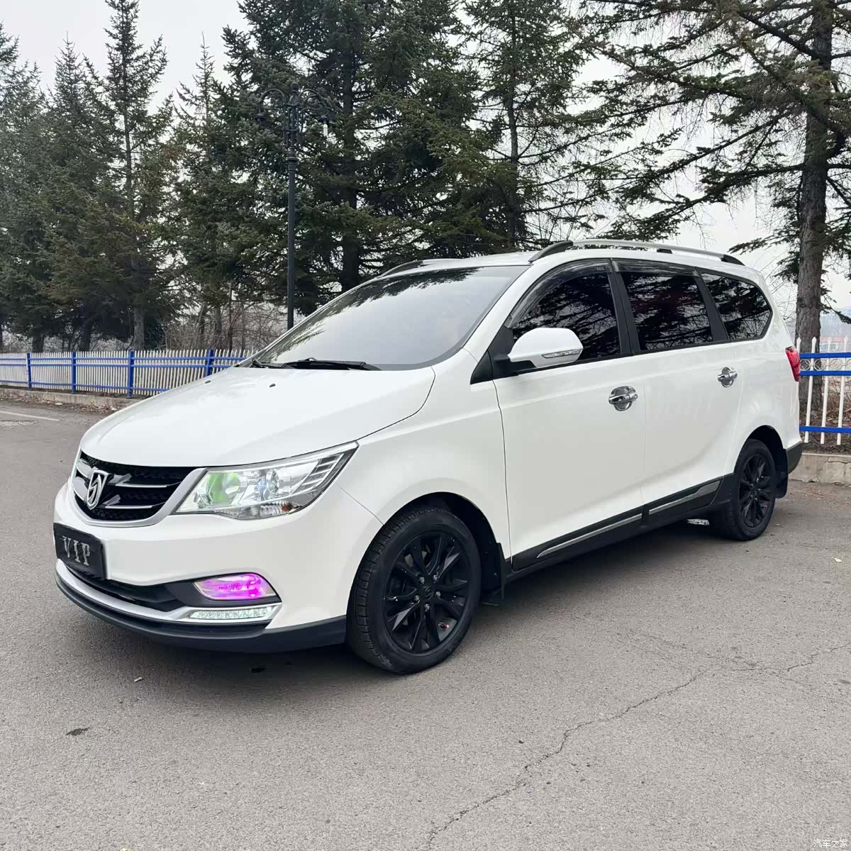 Wuling 730, 2017 1