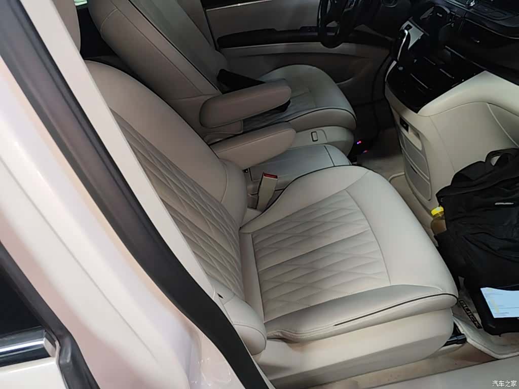 Buick GL8, 2021 25