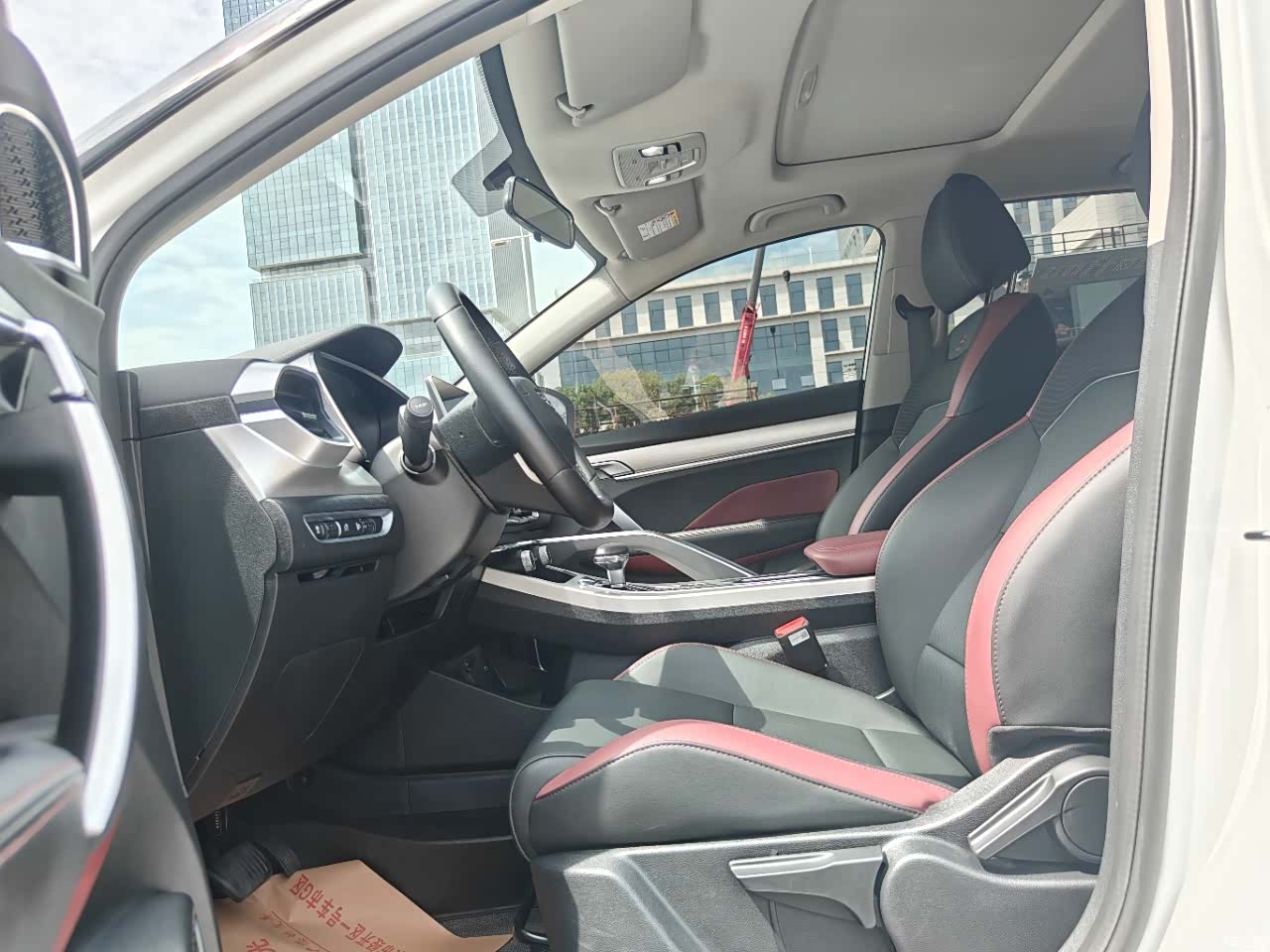 Geely Coolray, 2023 9