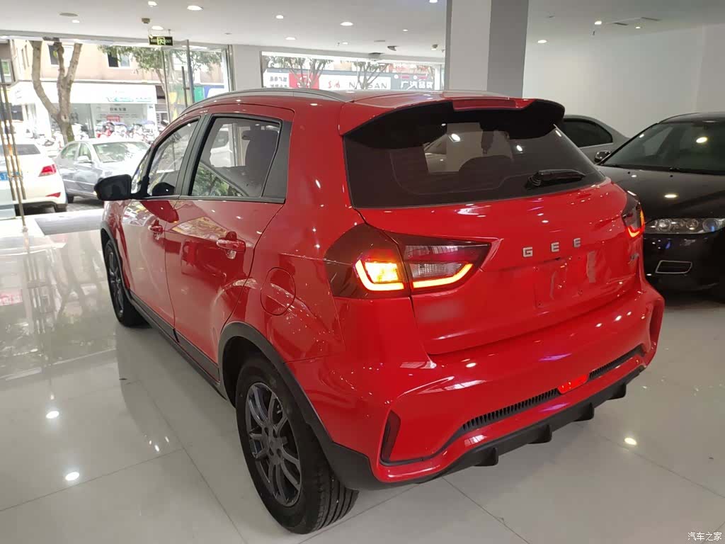 Geely X3, 2021 все фото
