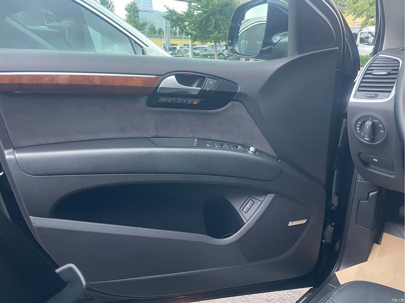 Audi Q7, 2013 11