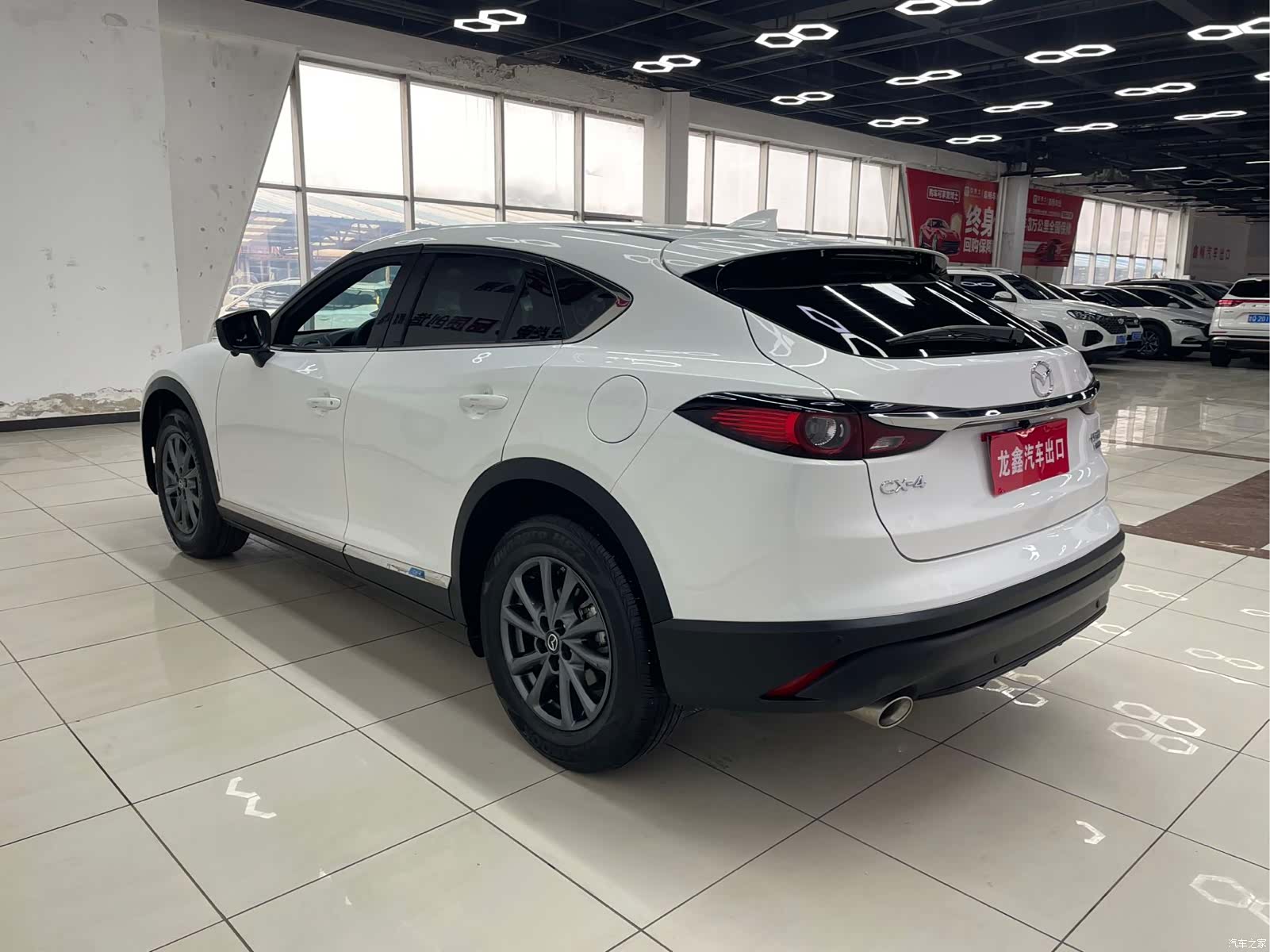 Mazda CX-4, 2023 6