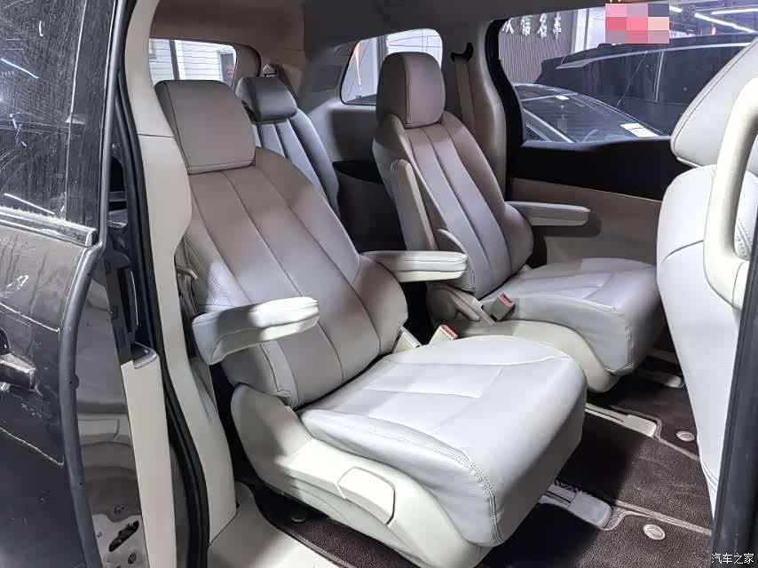 Buick GL8, 2025 6