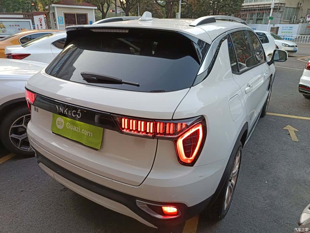 Lynk & Co 01, 2019 все фото