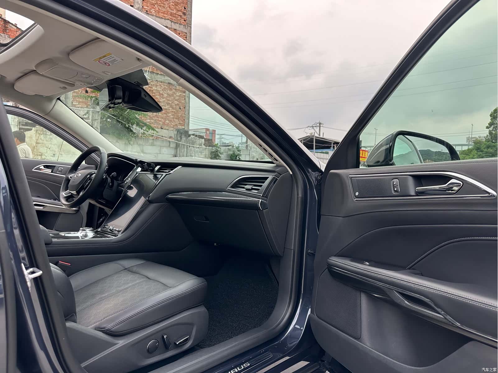 Ford Taurus, 2021 13