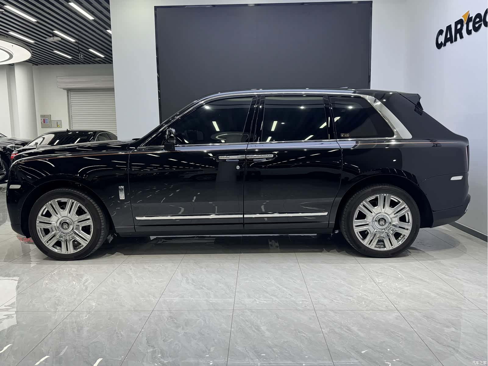 Rolls-Royce Cullinan, 2021 7