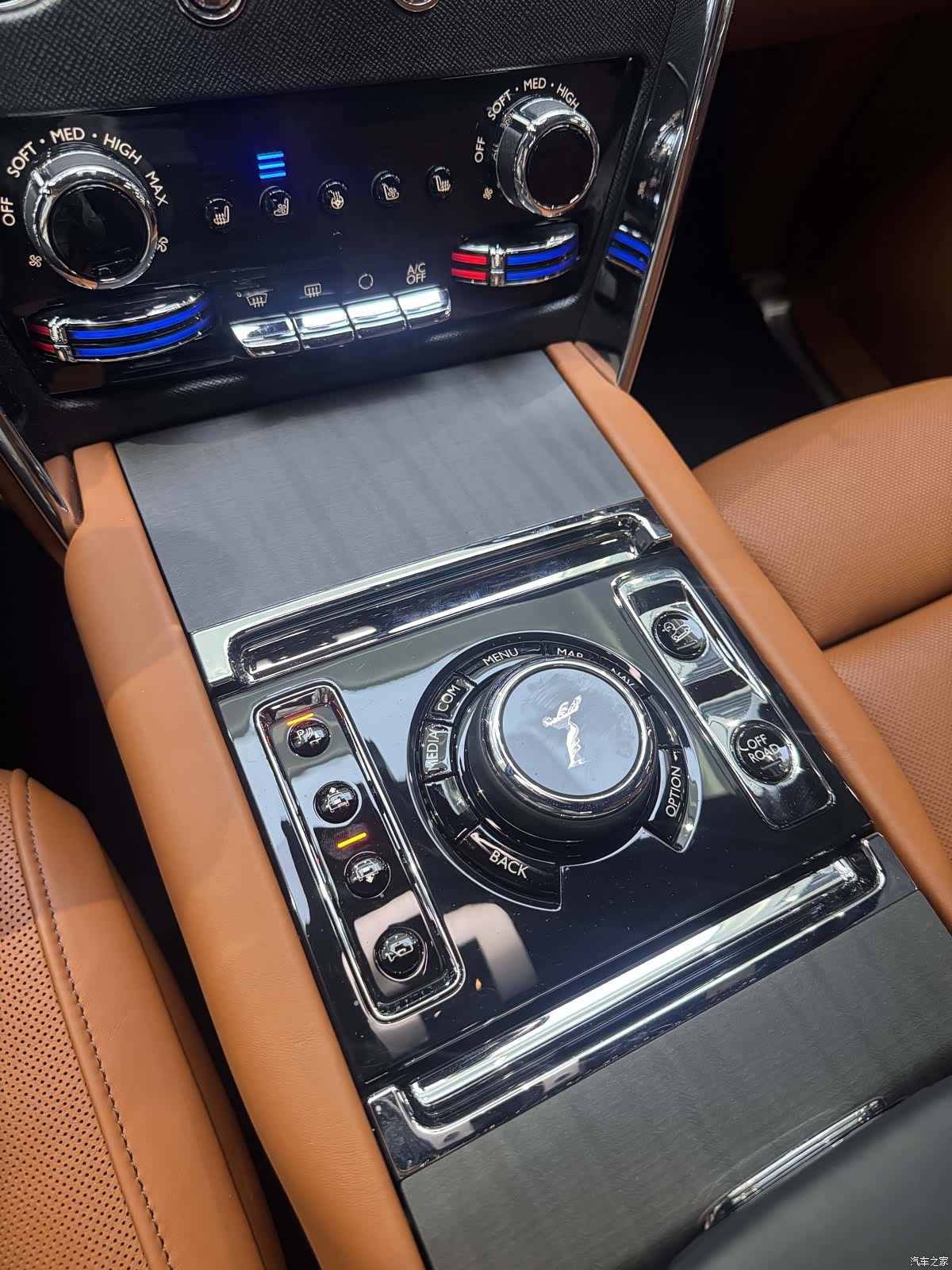 Rolls-Royce Cullinan, 2021 14