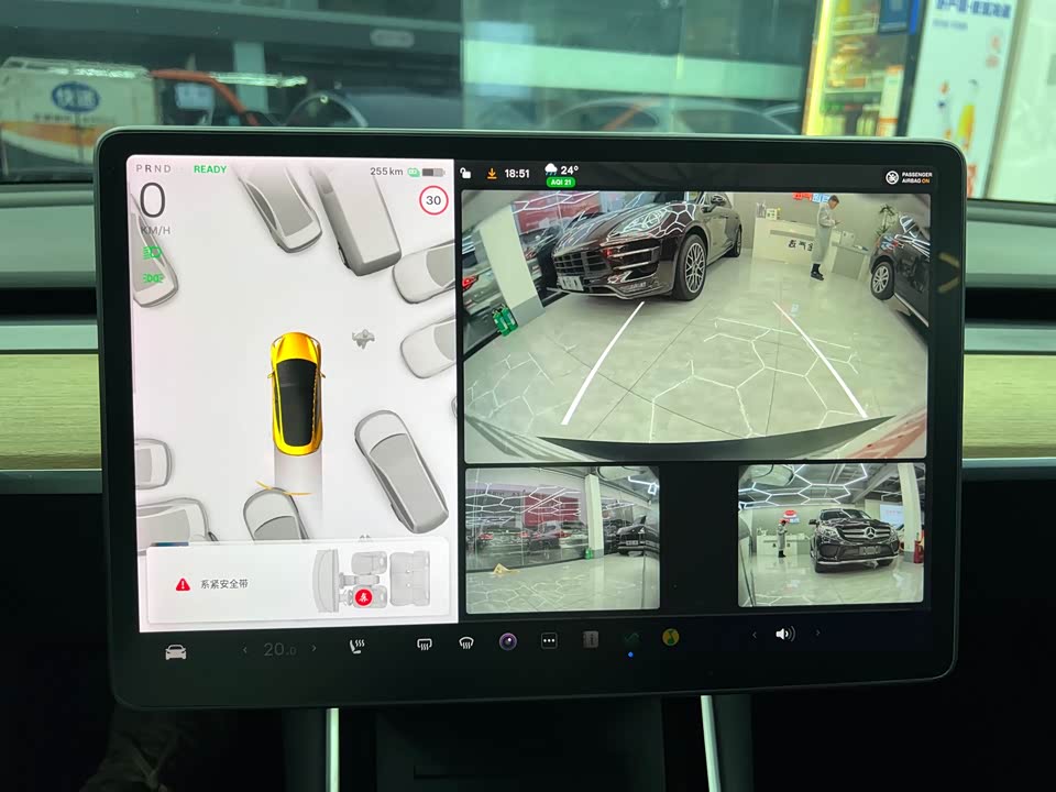 Tesla Model 3 Tesla Model 3