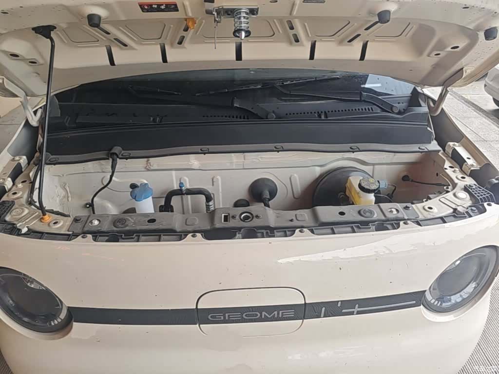 Geely Panda, 2025 20