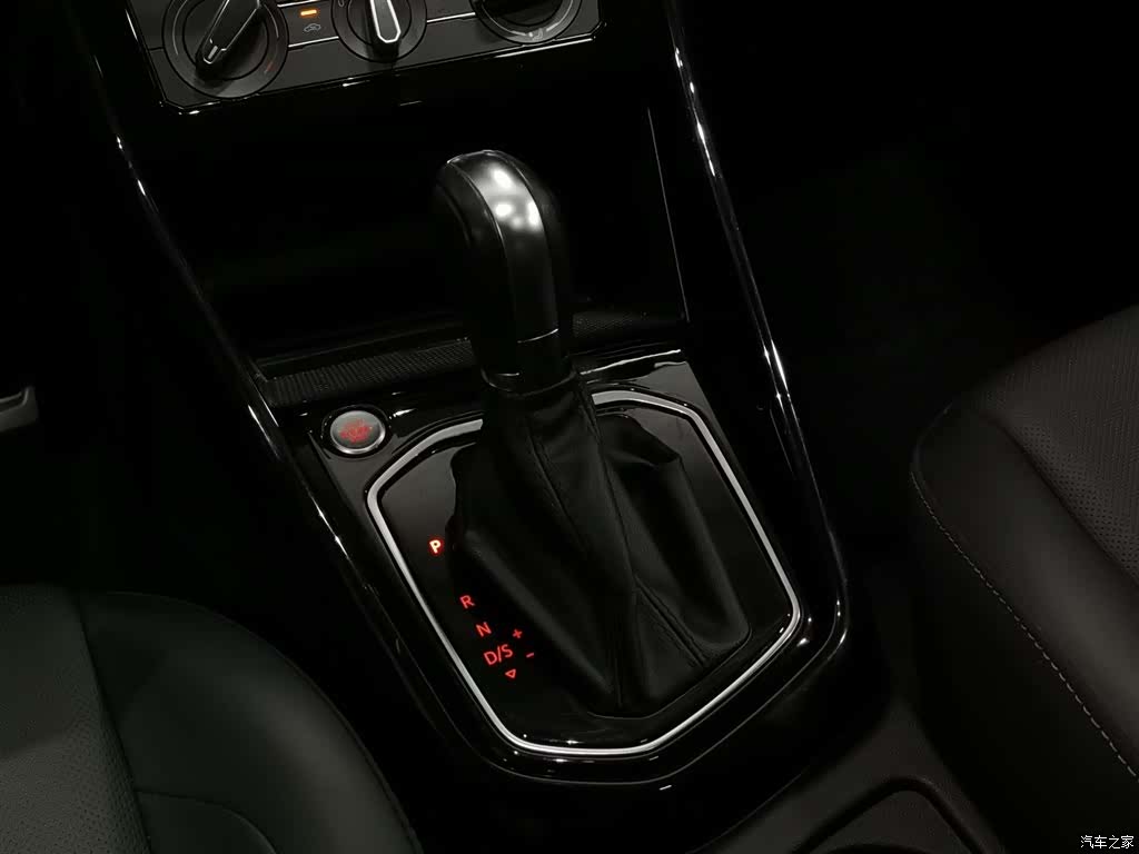 Volkswagen VS7, 2021 13