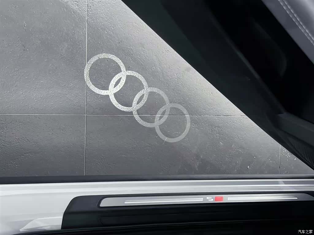 Audi Q5L, 2026 20