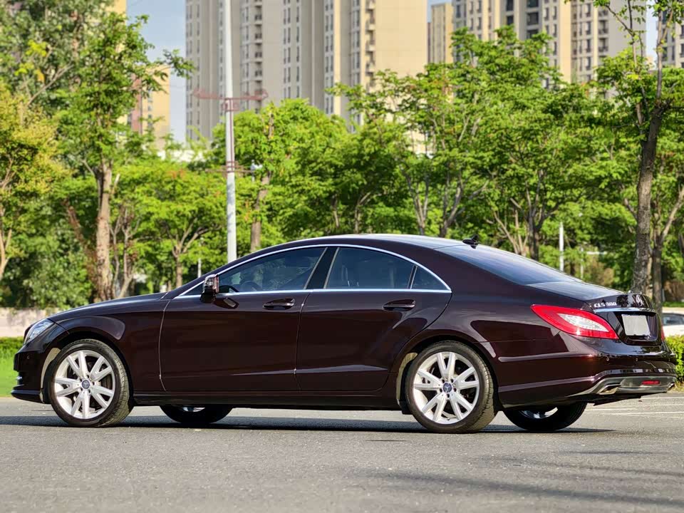 Mercedes-Benz CLS Mercedes-Benz CLS