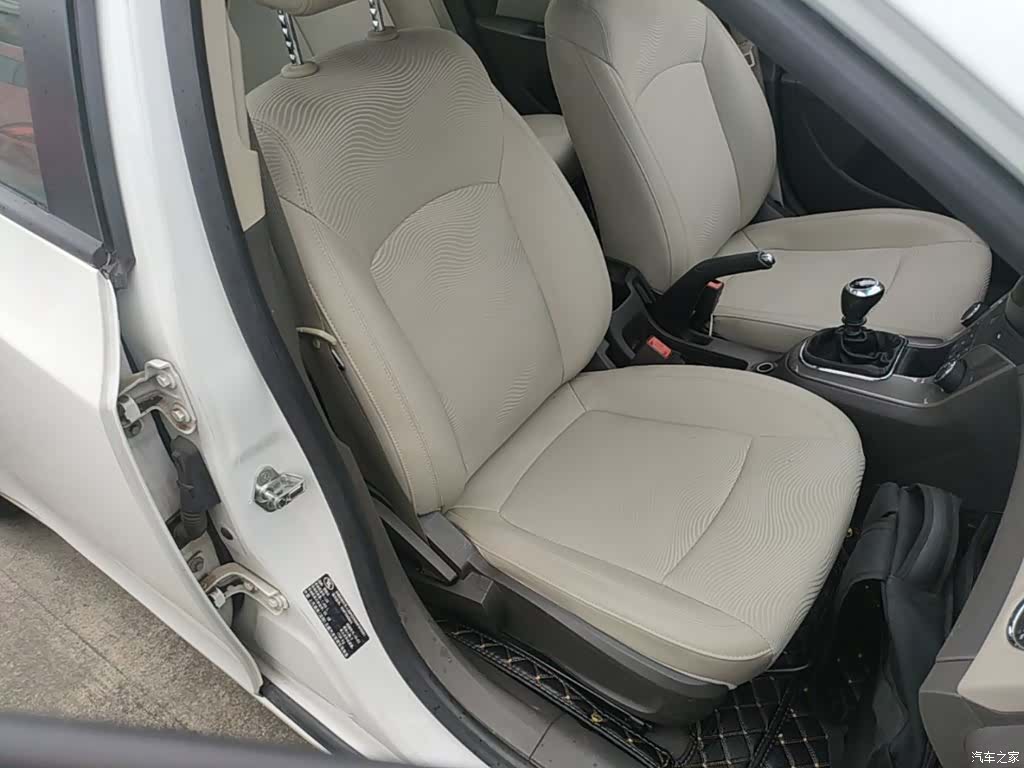 Chevrolet SE, 2016 25