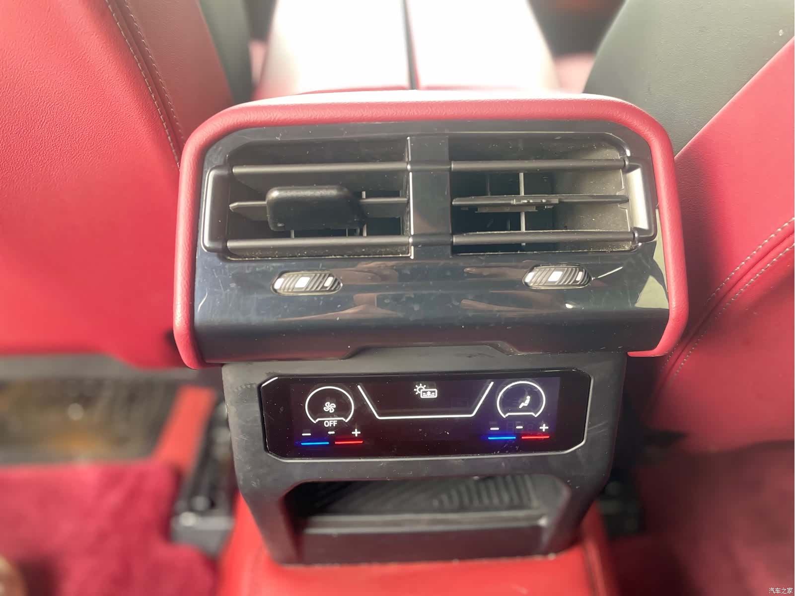 BMW 5 Series, 2025 7
