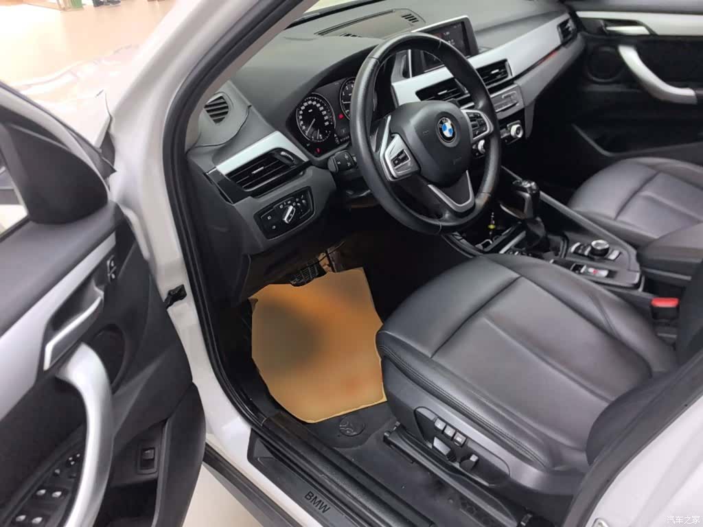 BMW X1, 2019 12