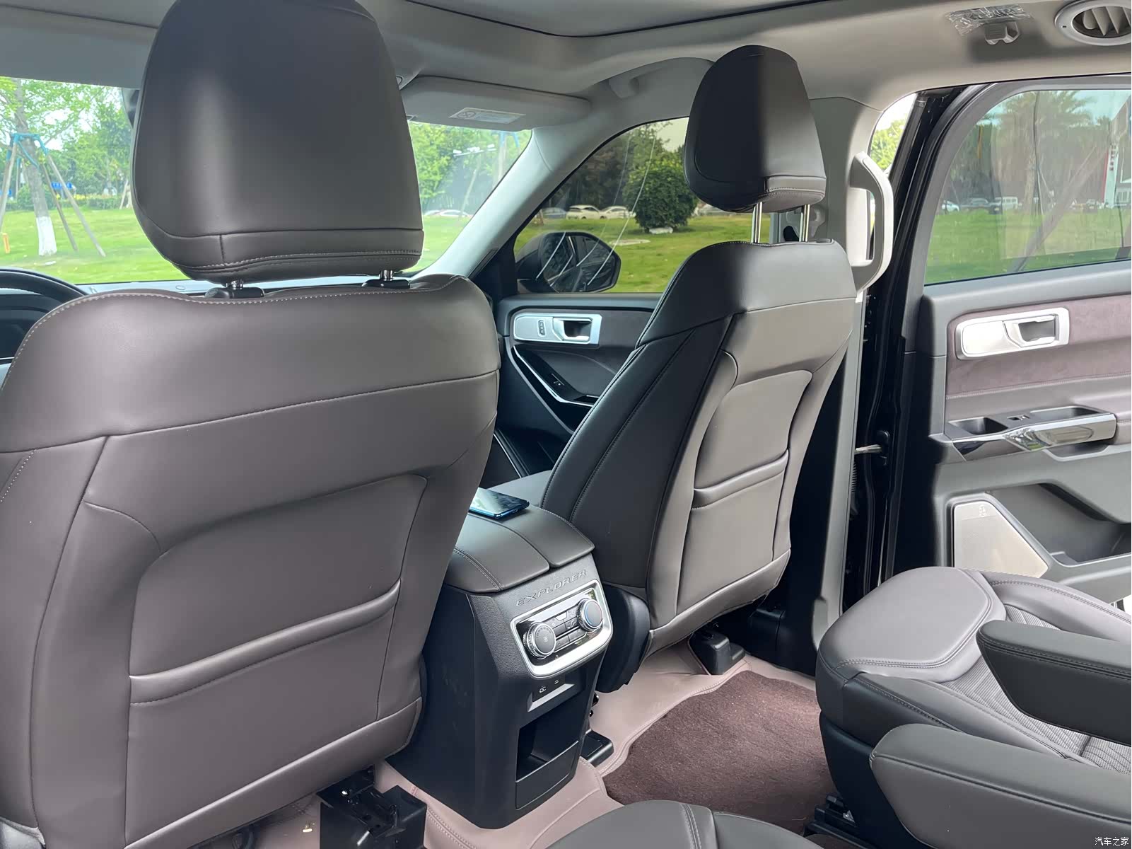 Ford Explorer, 2025 9