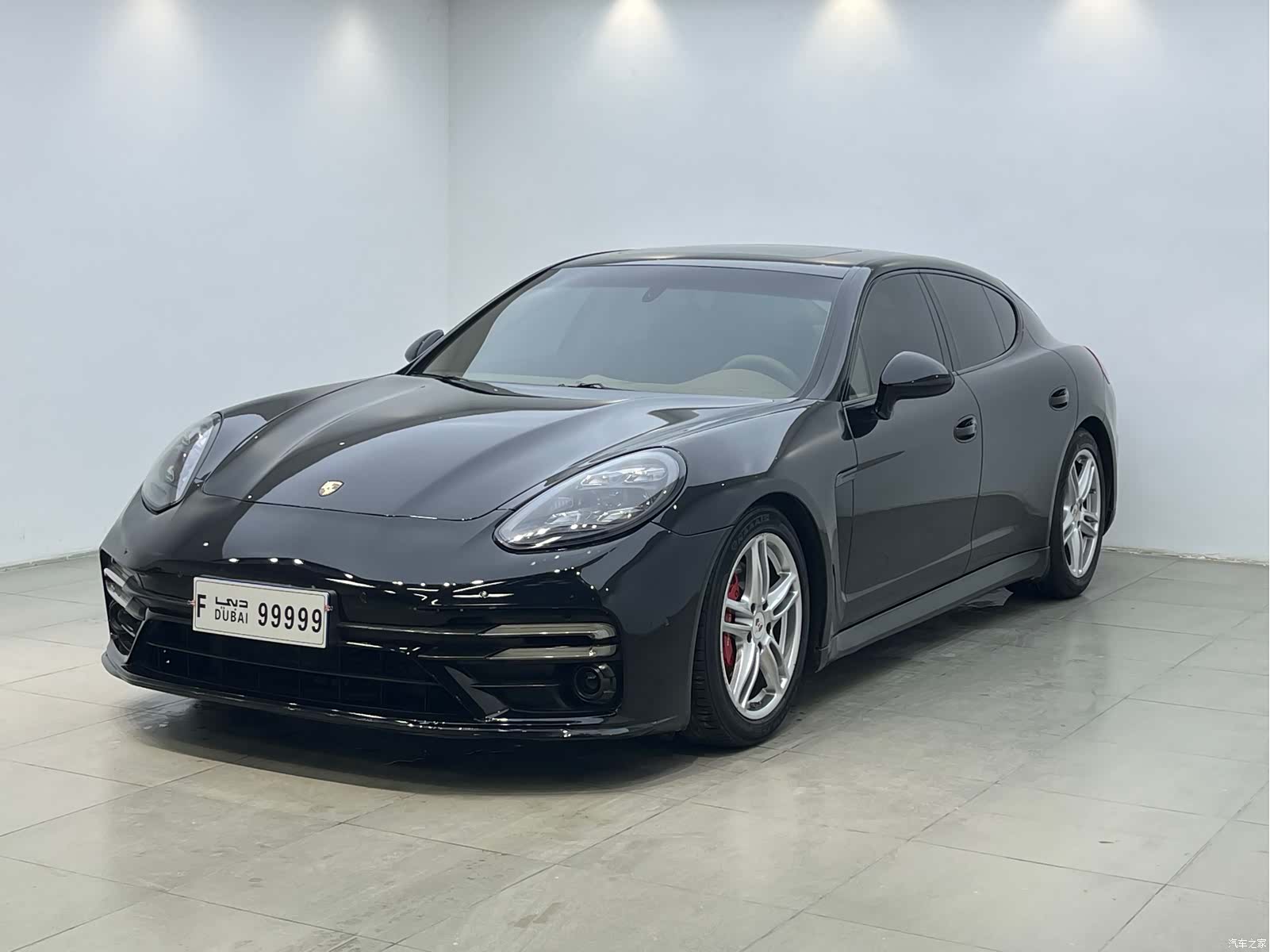 Porsche Panamera, 2011 1