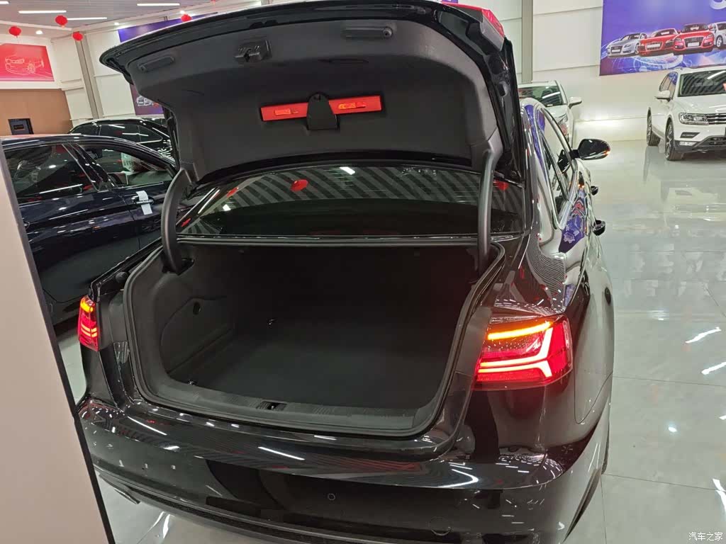 Audi A6L, 2019 15