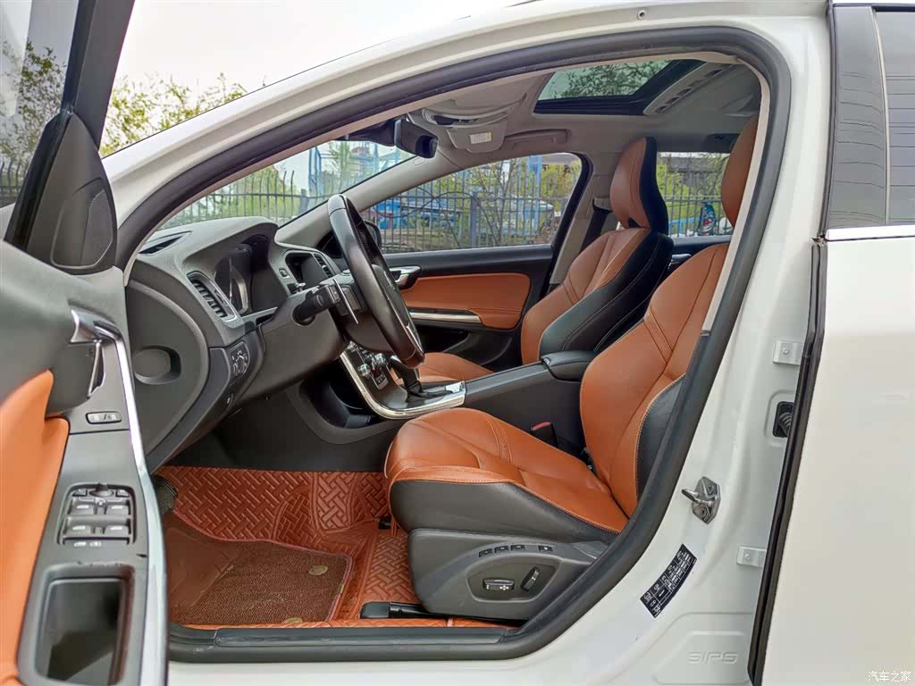 Volvo V60, 2015 7