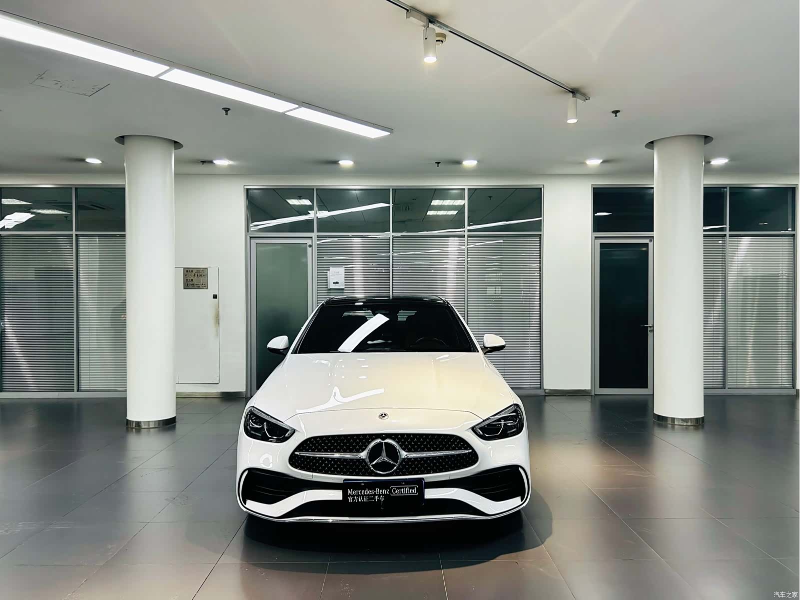 Mercedes-Benz C-Class, 2024 2