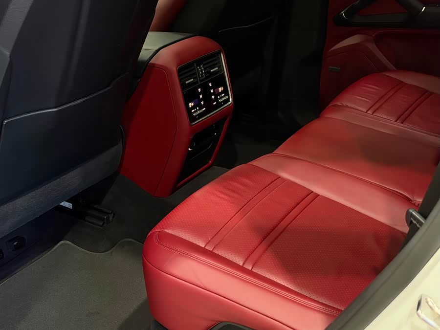 Porsche Cayenne 2020, фото 17
