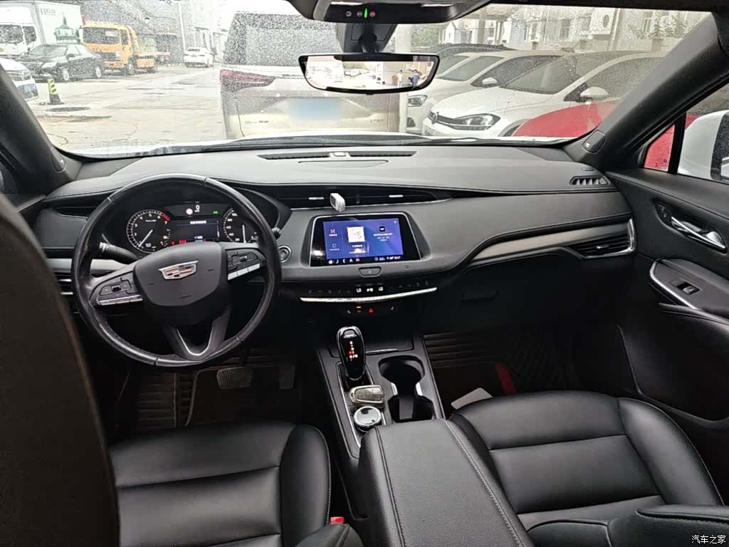 Cadillac XT4, 2020 10