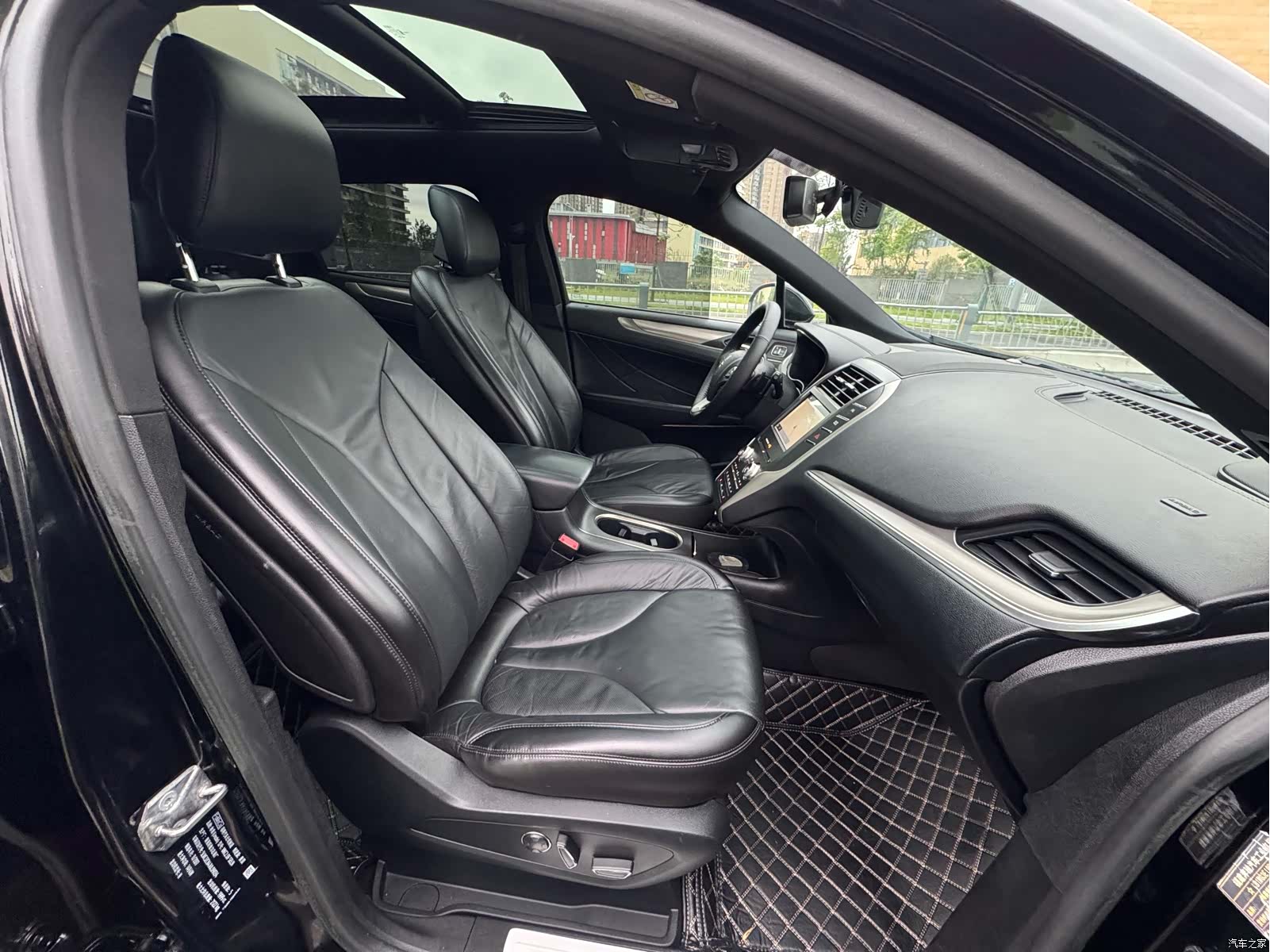 Lincoln MKC, 2018 9