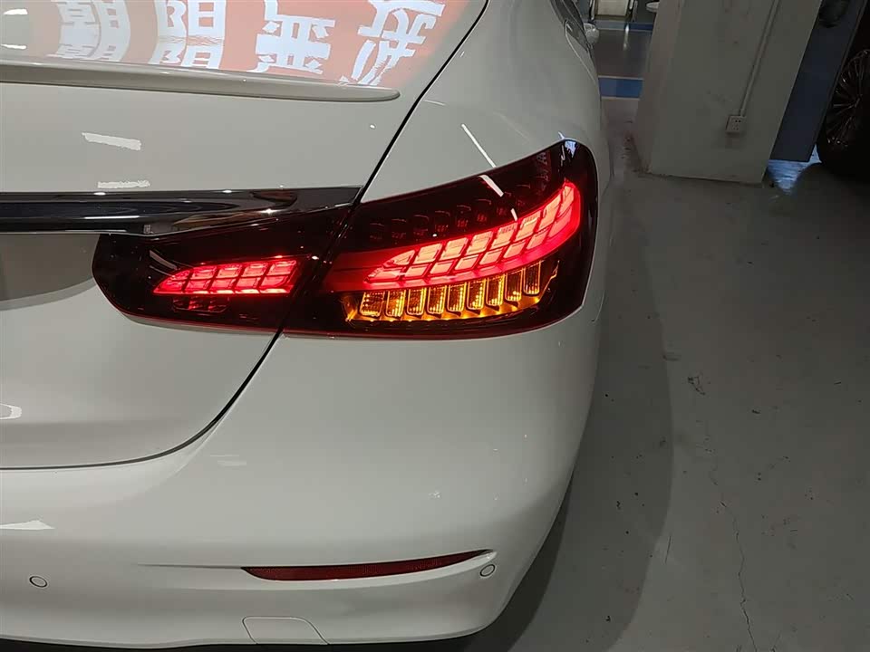 Mercedes-Benz E-class Mercedes-Benz E-class