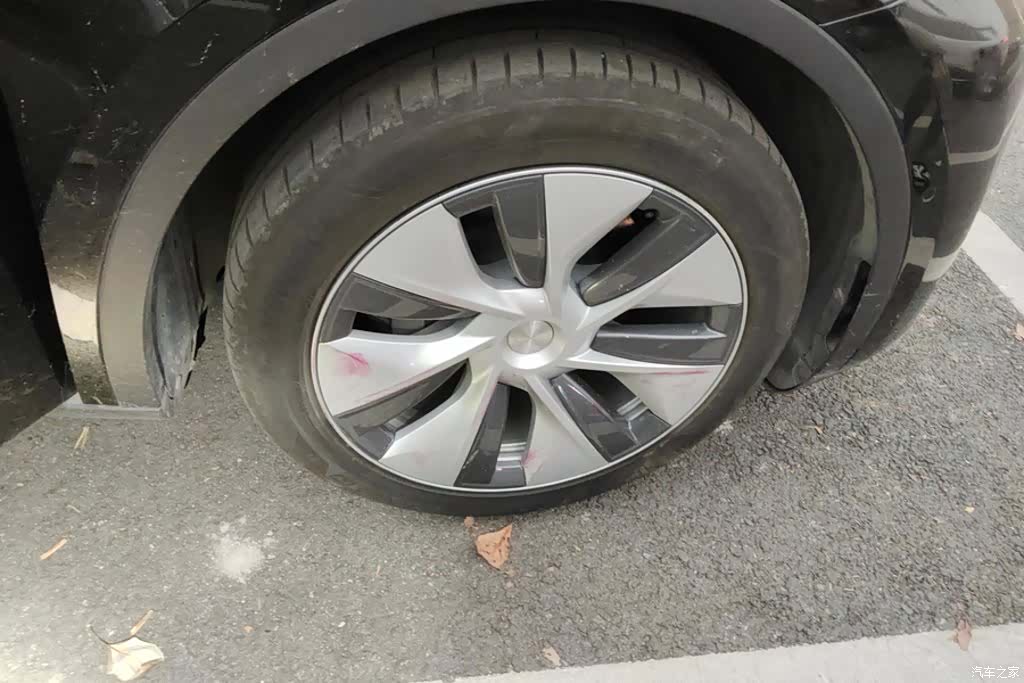 Tesla Model Y, 2022 6