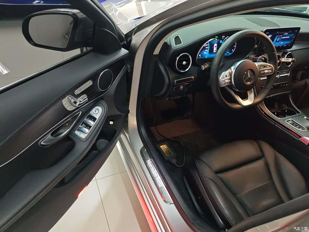 Mercedes-Benz C-Class, 2021 12