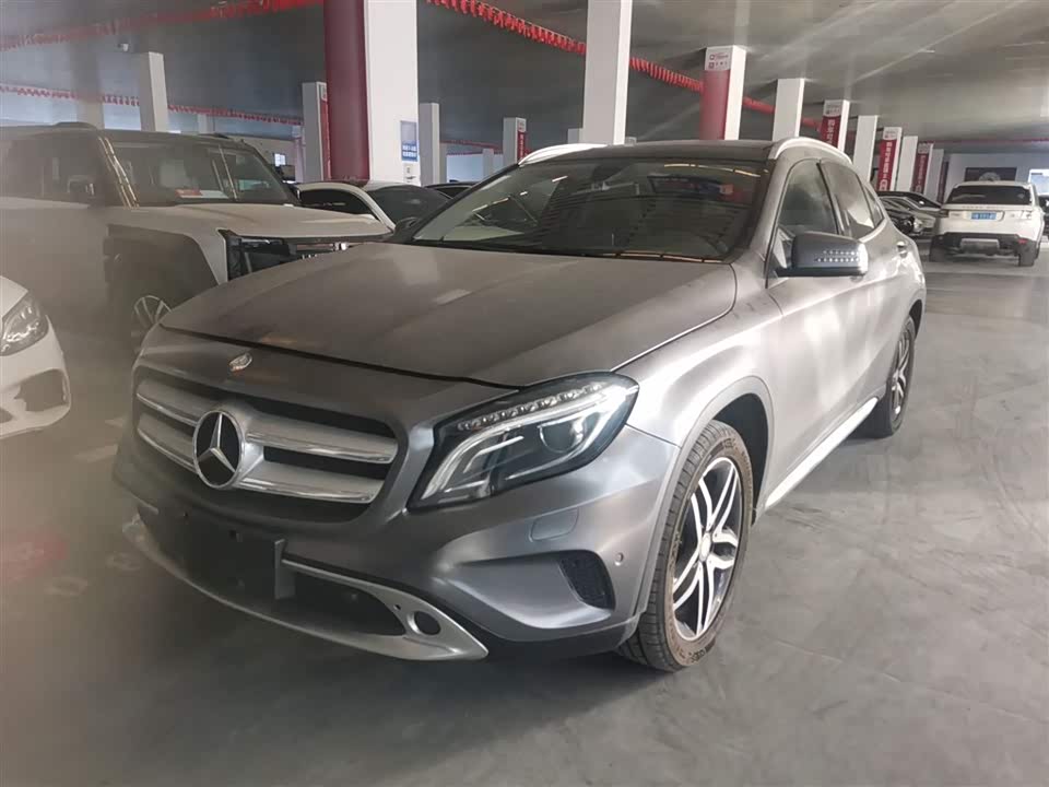 Mercedes-Benz GLA