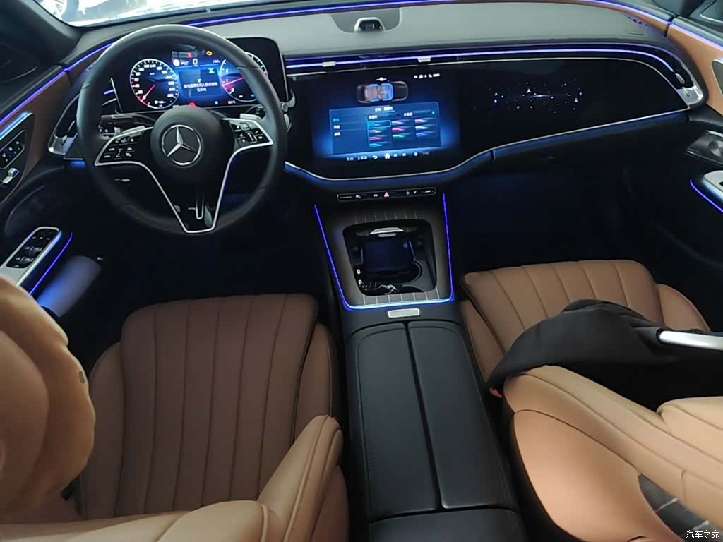 Mercedes-Benz E-Class, 2025 10