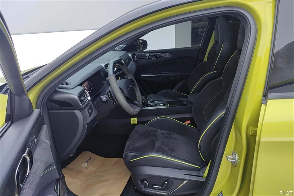 Lynk & Co 02, 2022 9
