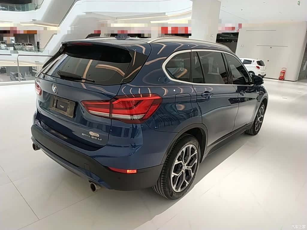 BMW X1, 2022 все фото