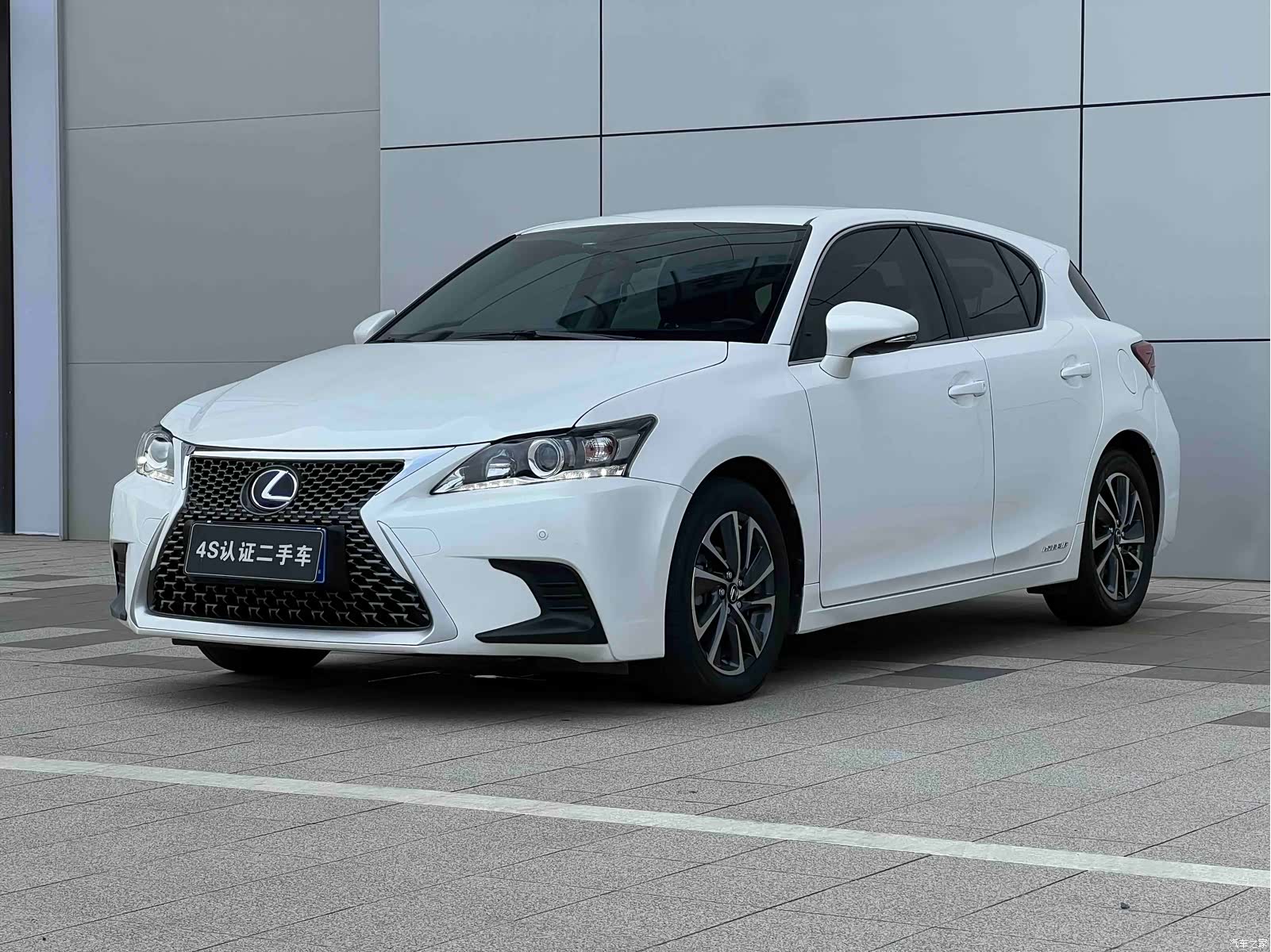 Lexus CT, 2018 1
