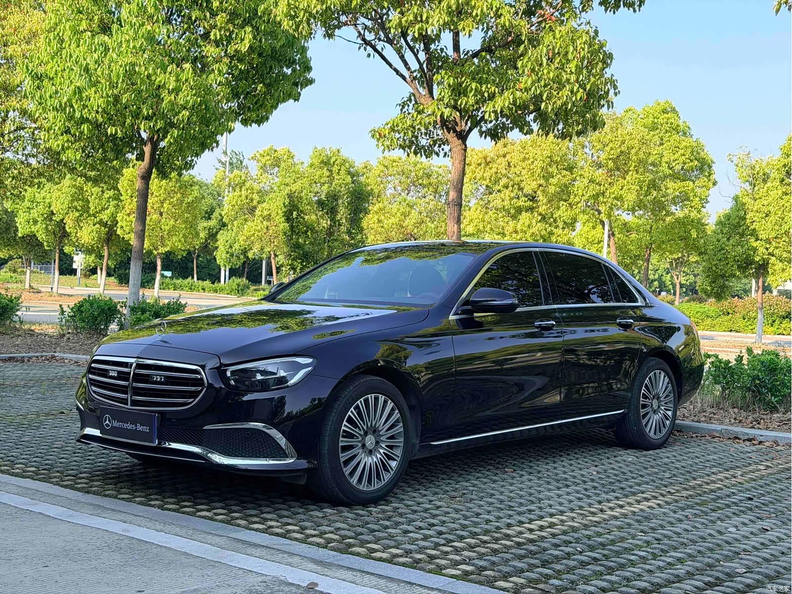 Mercedes-Benz E-Class, 2023 1