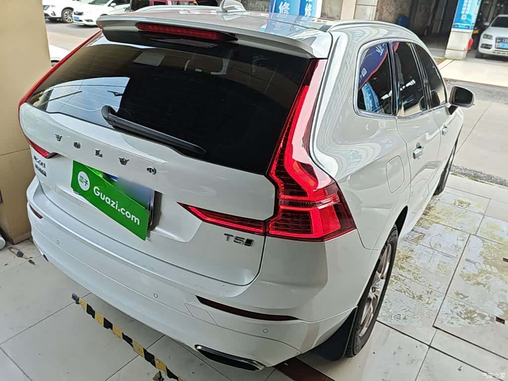 Volvo XC60, 2018 все фото