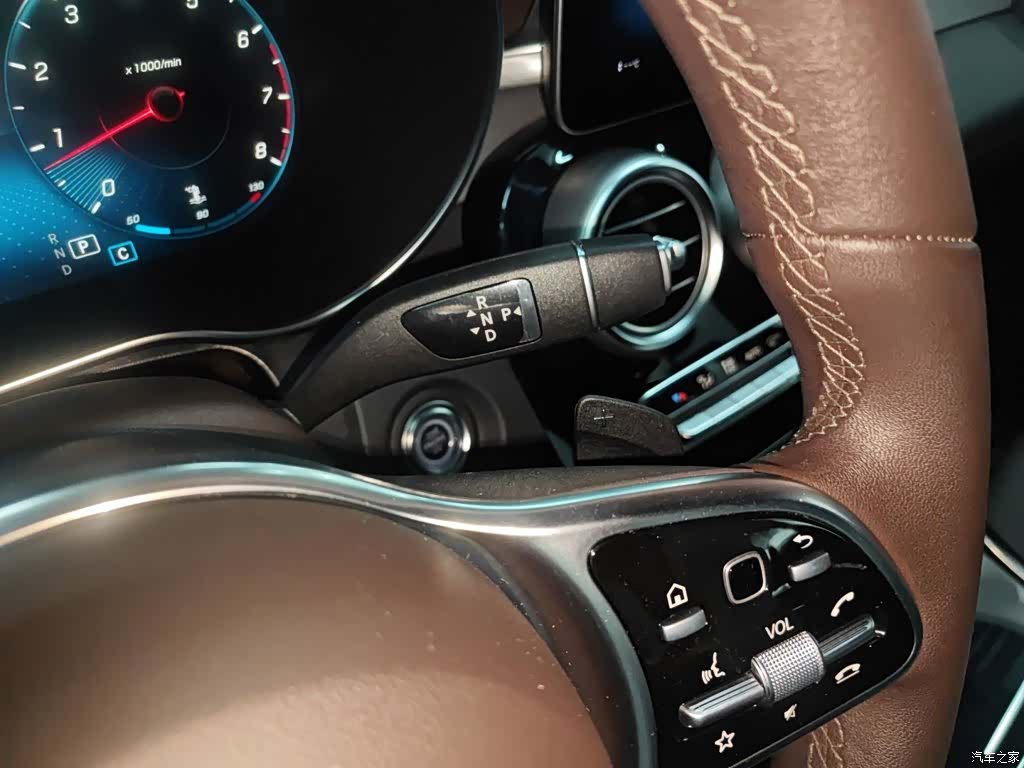 Mercedes-Benz GLC, 2020 14