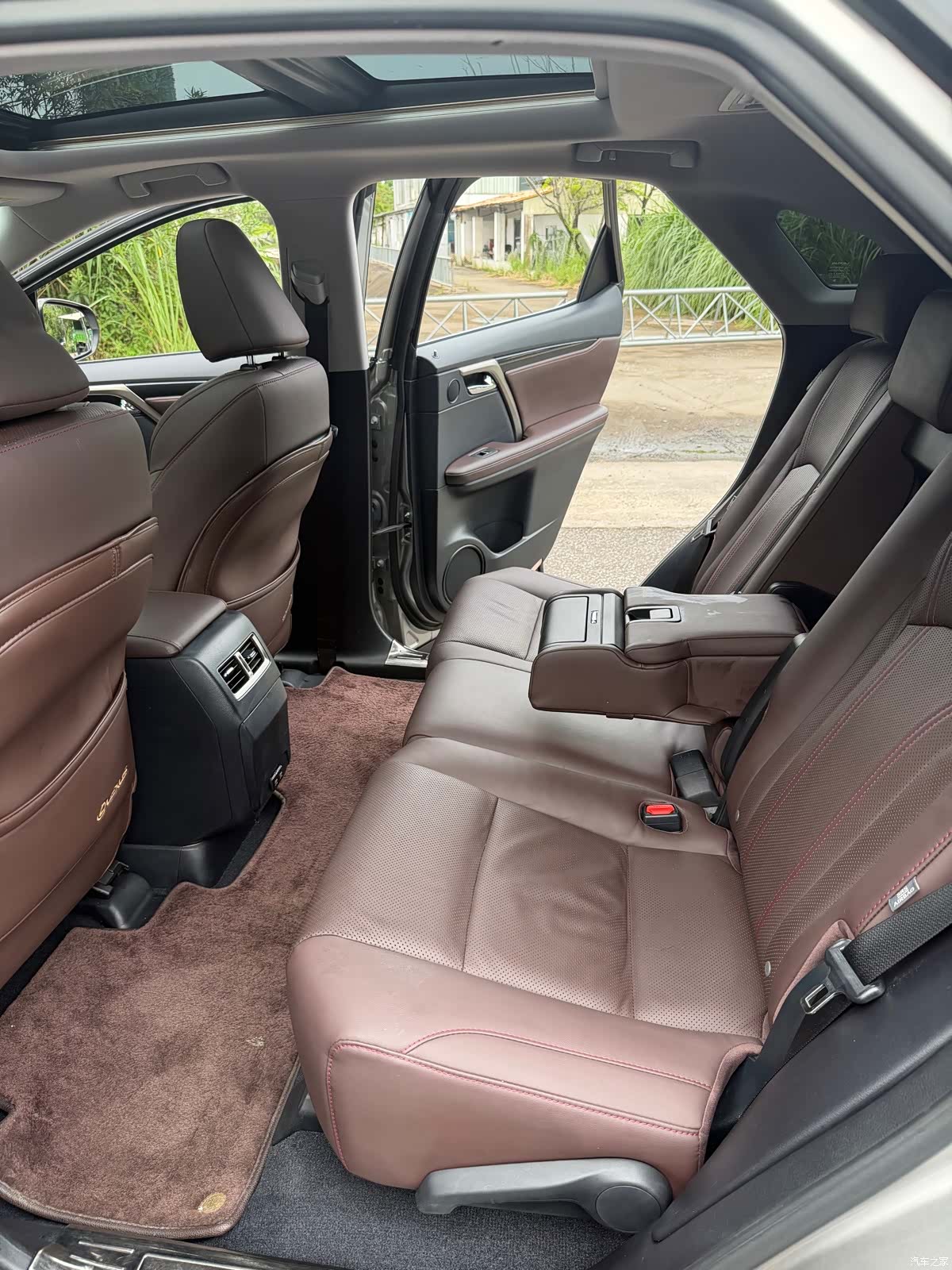 Lexus RX, 2021 11