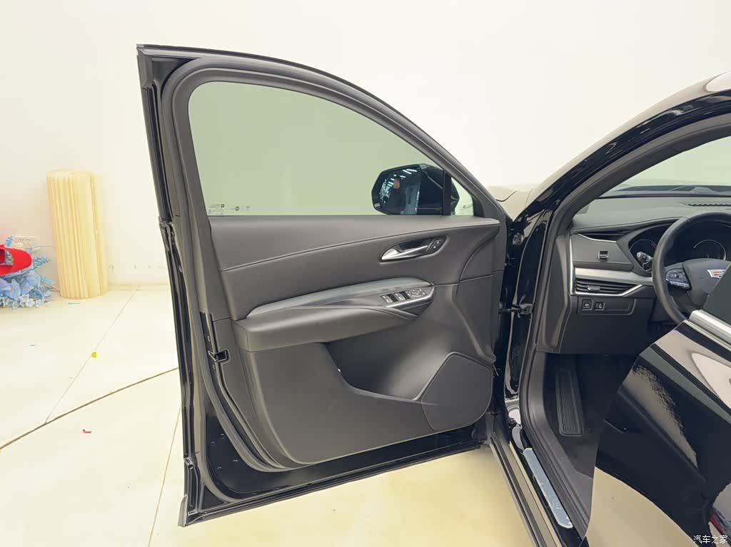 Cadillac XT4, 2021 6