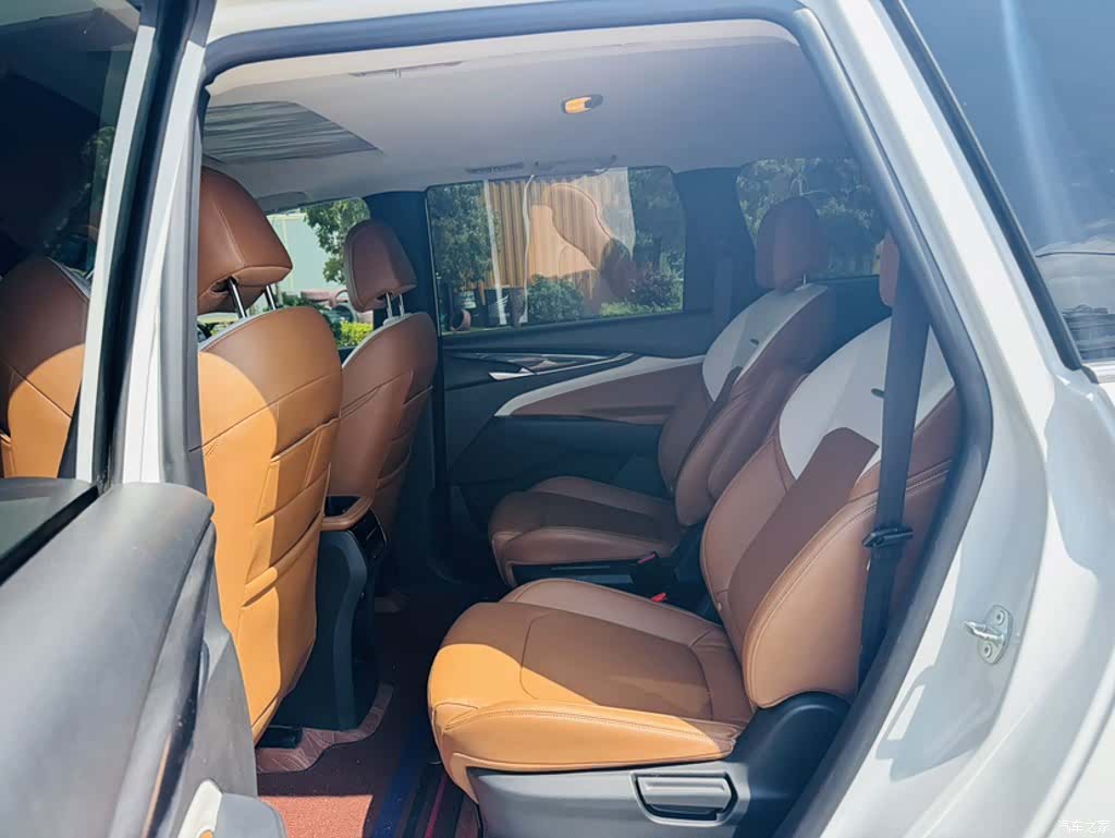 Maxus G50, 2023 9