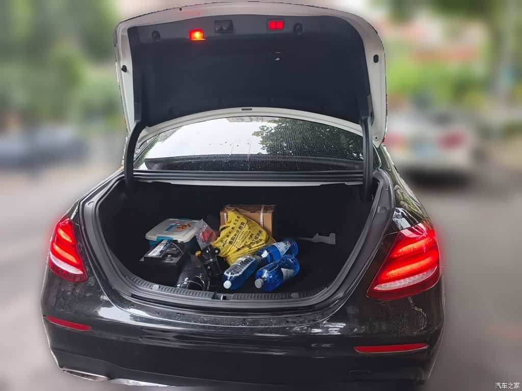 Mercedes-Benz E-Class, 2018 10