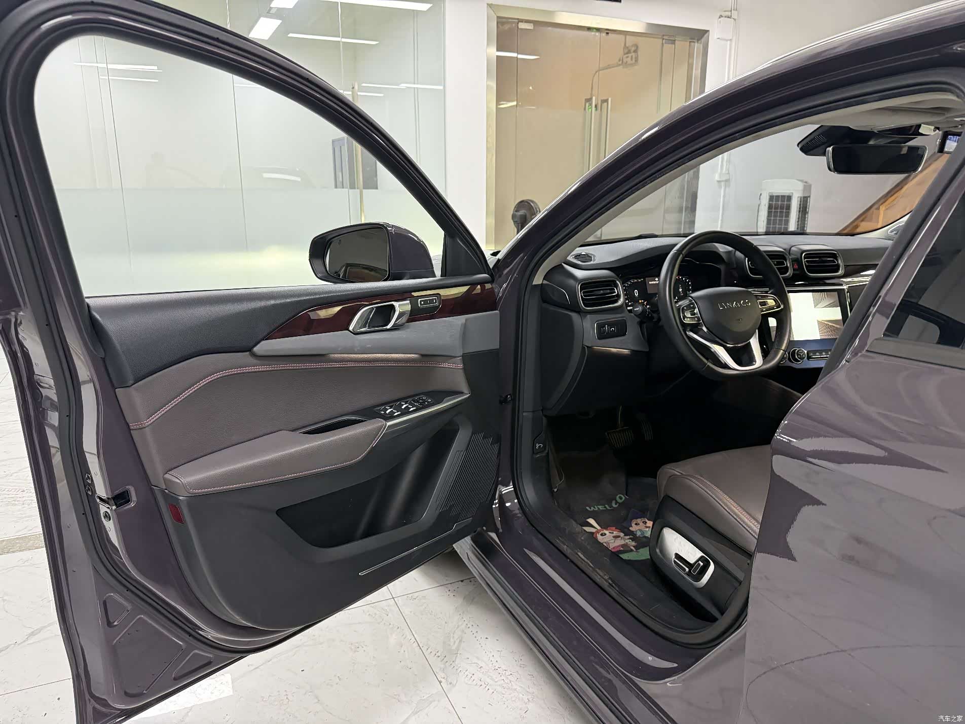 Lynk & Co 02, 2021 8